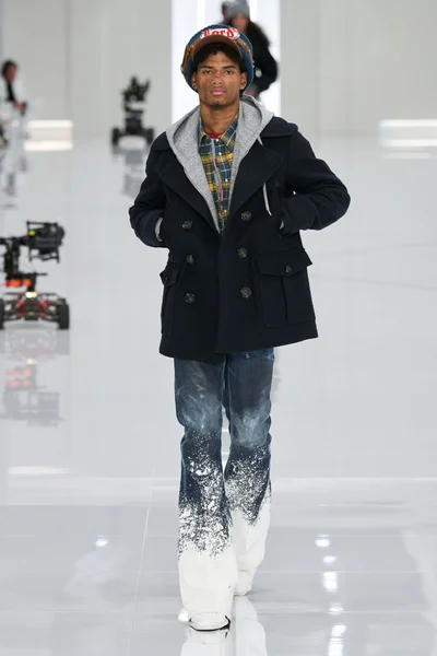 Look 29